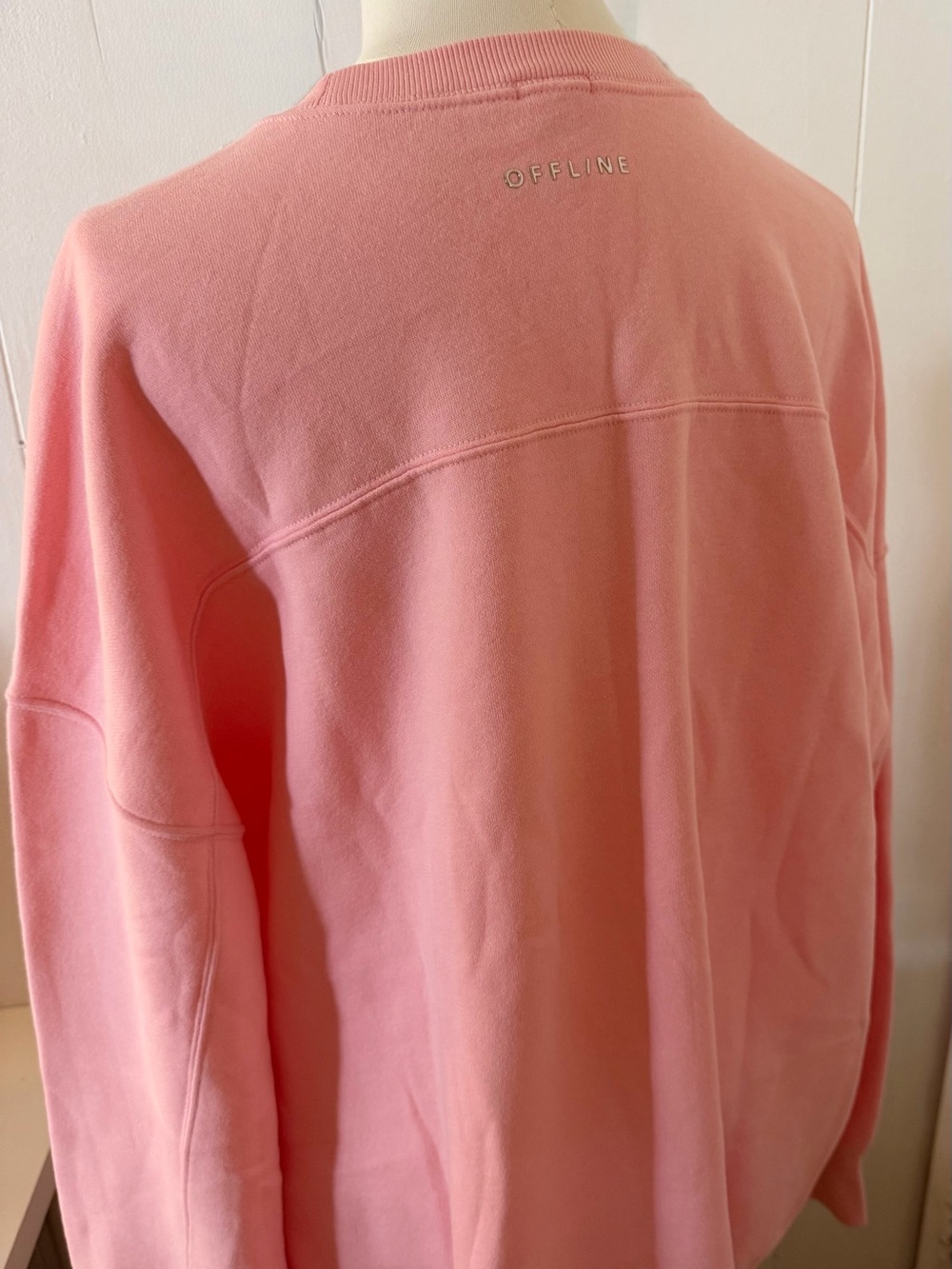 Offline by Aerie Women's Pink Crewneck Sweatshirt - Classic Pullover NWOT - Picture 2 of 3
